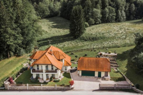 House of Adventure - The Base to explore Slovenia Lesce